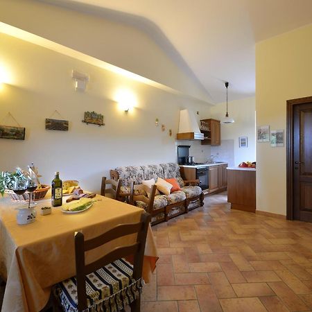 Agriturismo San Severo Villa Пасиняно сул Тразимено Стая снимка